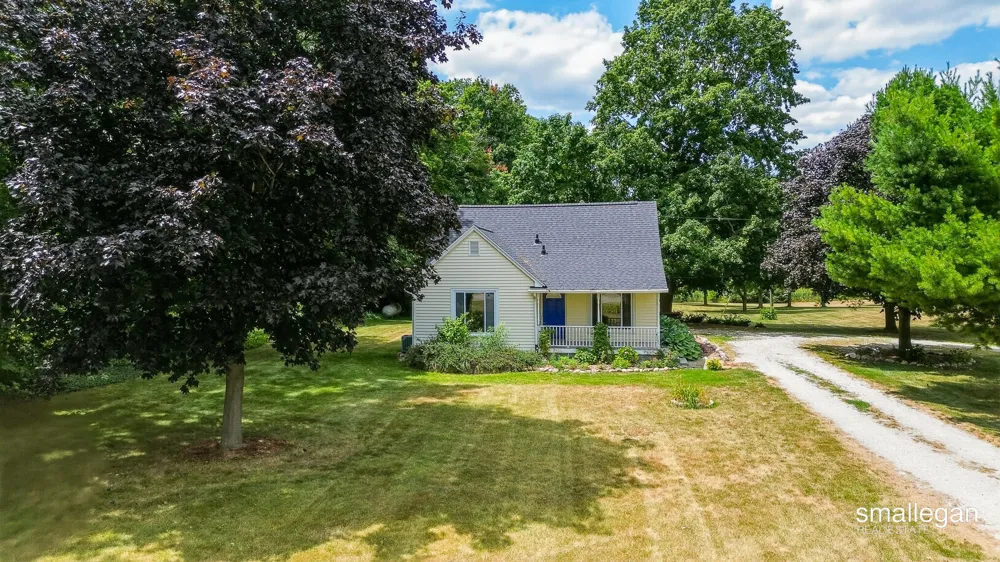 4005 Hendershot Avenue NW Alpine Township, MI 49544