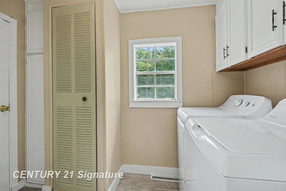 6880 W Emery Road Roscommon Township, MI 48629