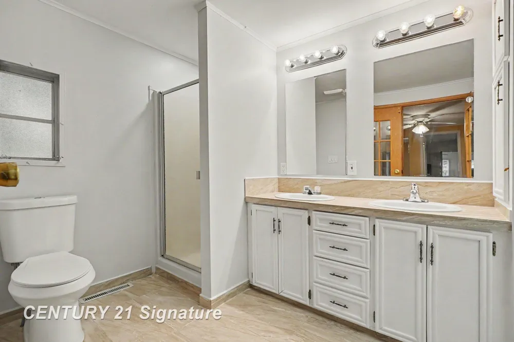 6880 W Emery Road Roscommon Township, MI 48629