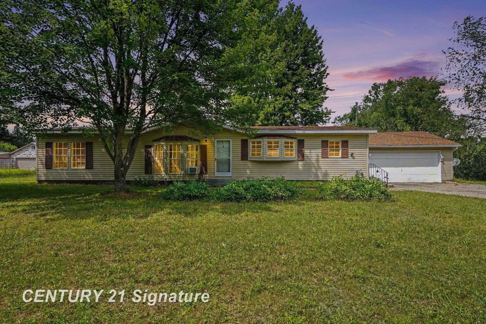 6880 W Emery Road Roscommon Township, MI 48629