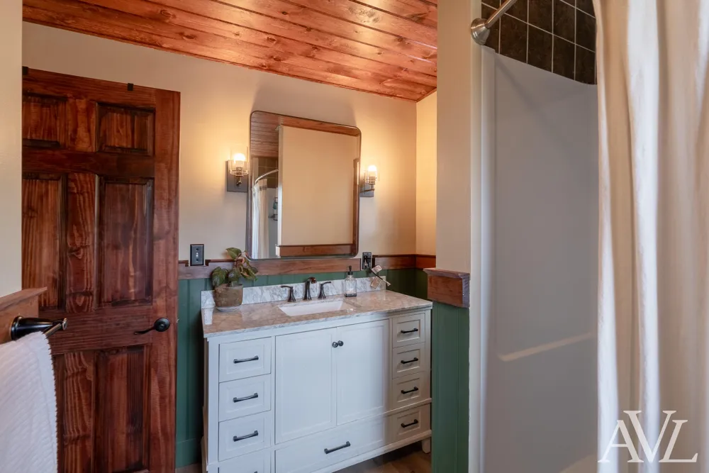 1014 Crescent Street NE Grand Rapids City, MI 49503