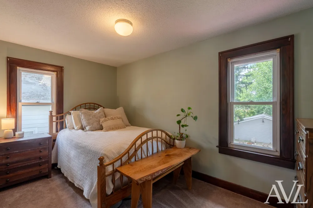 1014 Crescent Street NE Grand Rapids City, MI 49503