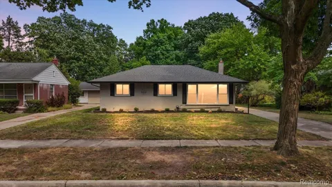 27626 Lexington Parkway