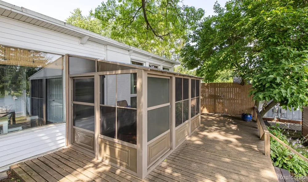 10470 King Road Springfield Charter Township, MI 48350