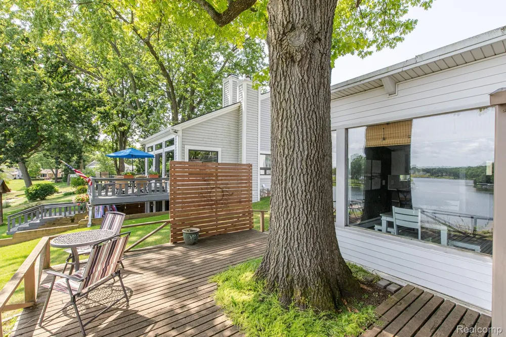 10470 King Road Springfield Charter Township, MI 48350