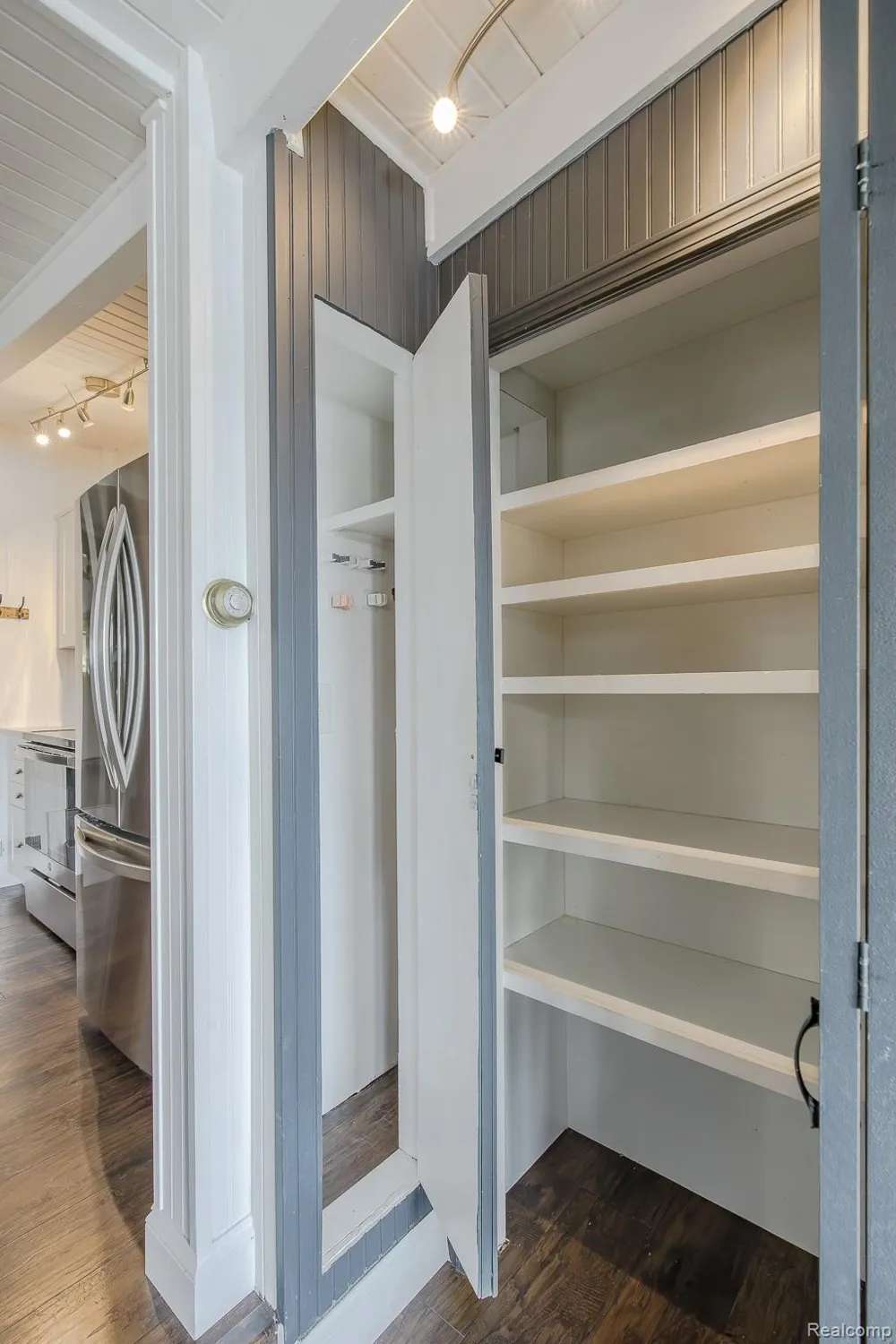 10470 King Road Springfield Charter Township, MI 48350