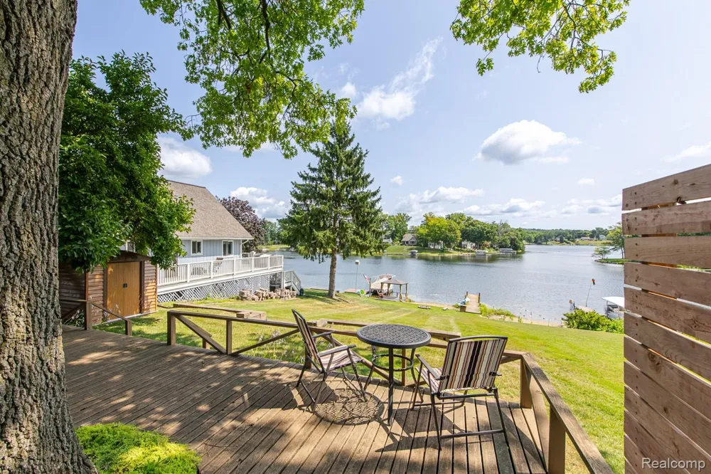 10470 King Road Springfield Charter Township, MI 48350