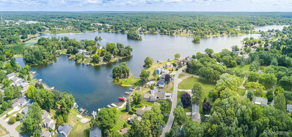 10470 King Road Springfield Charter Township, MI 48350