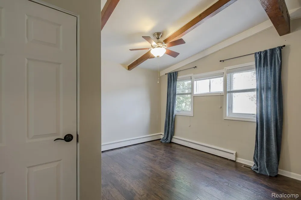 10470 King Road Springfield Charter Township, MI 48350