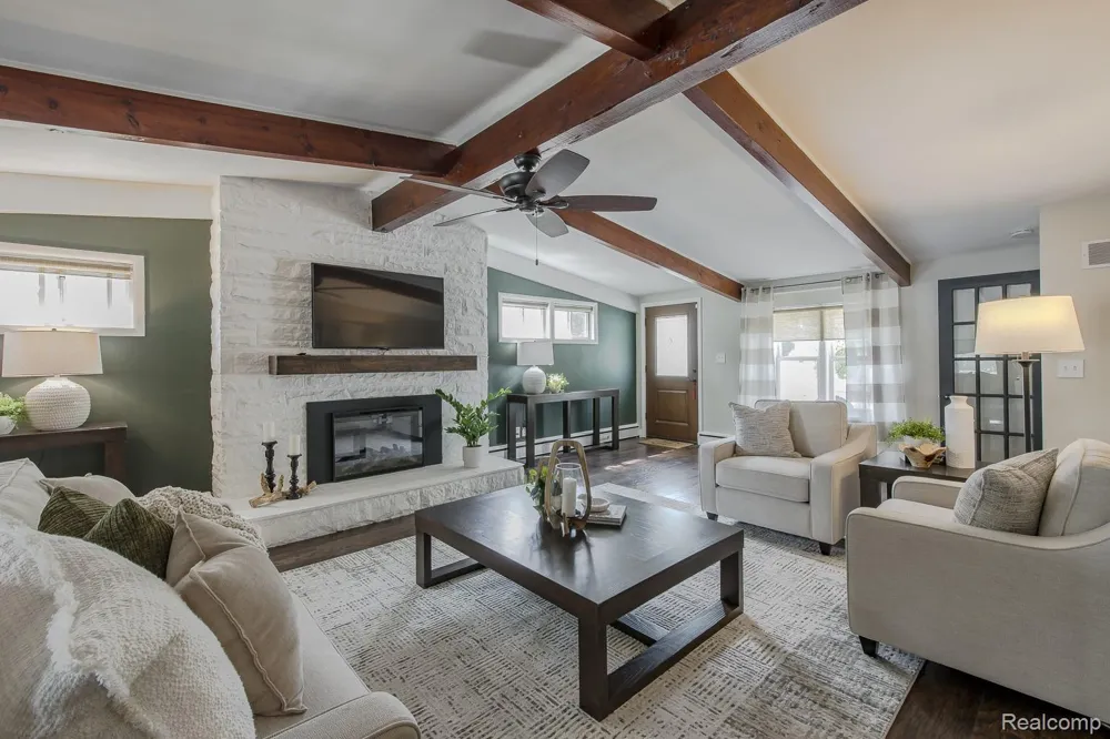 10470 King Road Springfield Charter Township, MI 48350