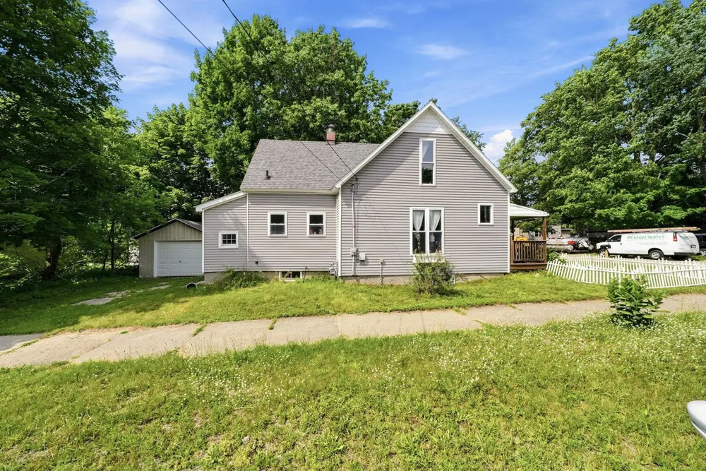 901 Ernst Street Cadillac City, MI 49601