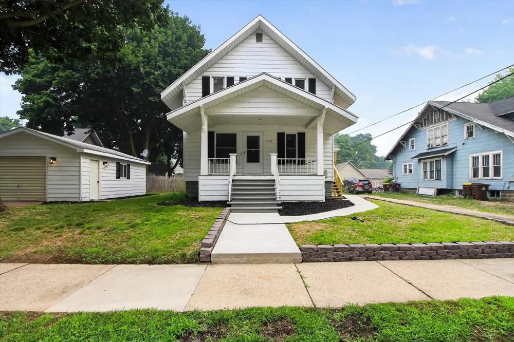 509 Liberty Street Alma City, MI 48801