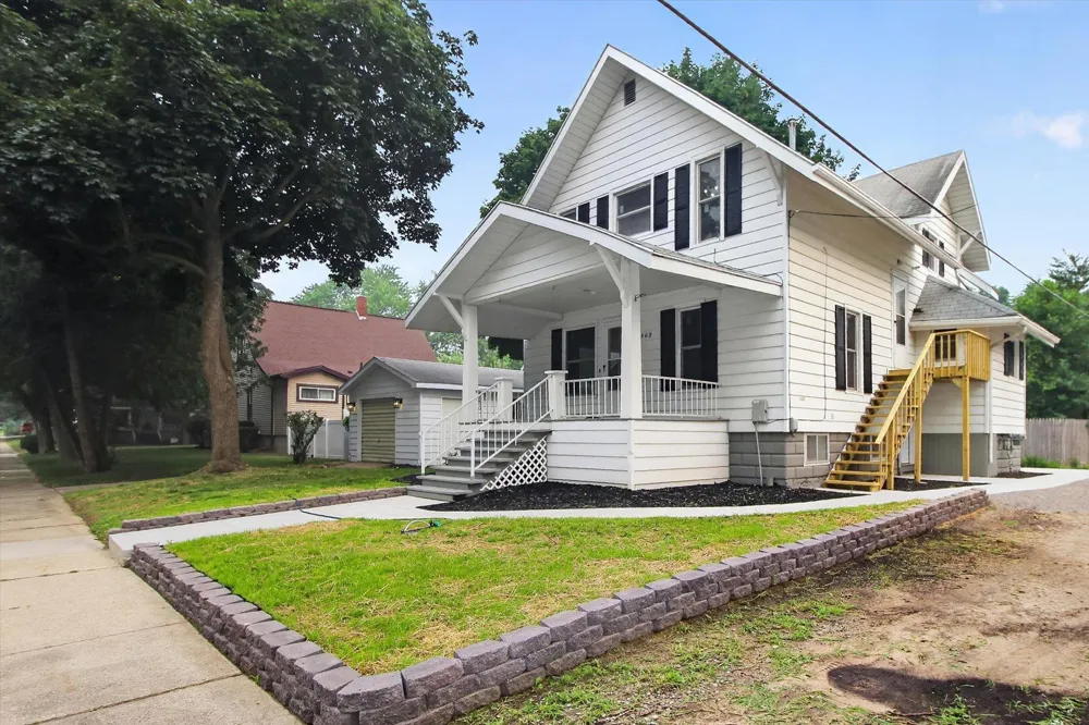 509 Liberty Street Alma City, MI 48801