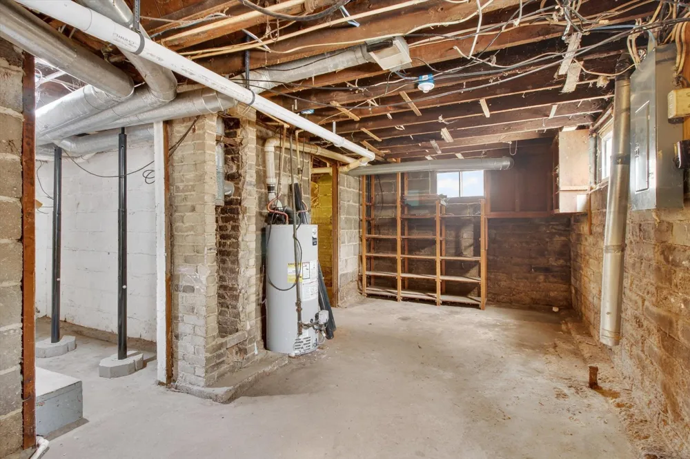 509 Liberty Street Alma City, MI 48801