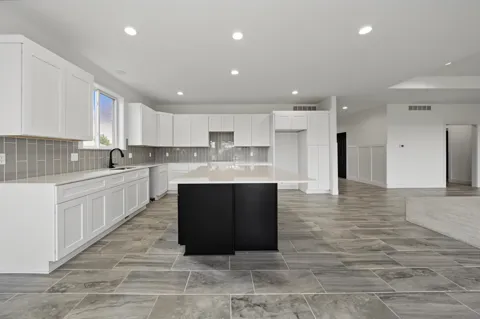 1073 Williamson Circle