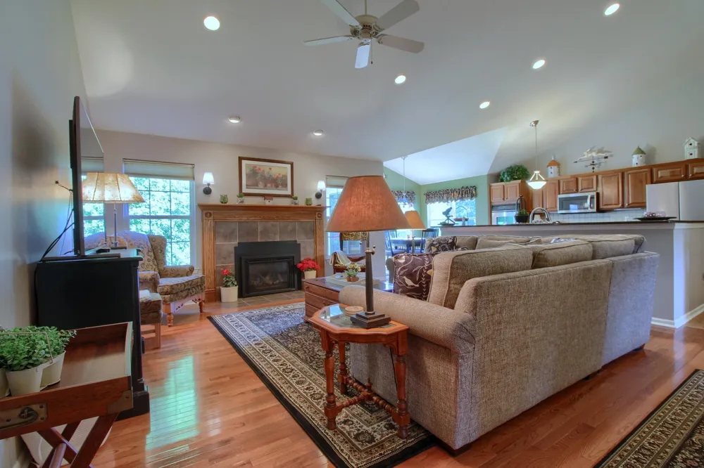 6794 Meadows Pass Webster Township, MI 48130