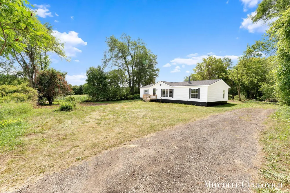 7110 W 44th Street Dayton Township, MI 49412
