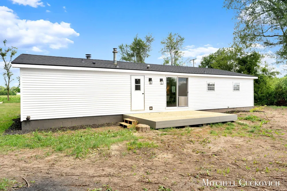 7110 W 44th Street Dayton Township, MI 49412