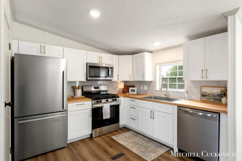 7110 W 44th Street Dayton Township, MI 49412