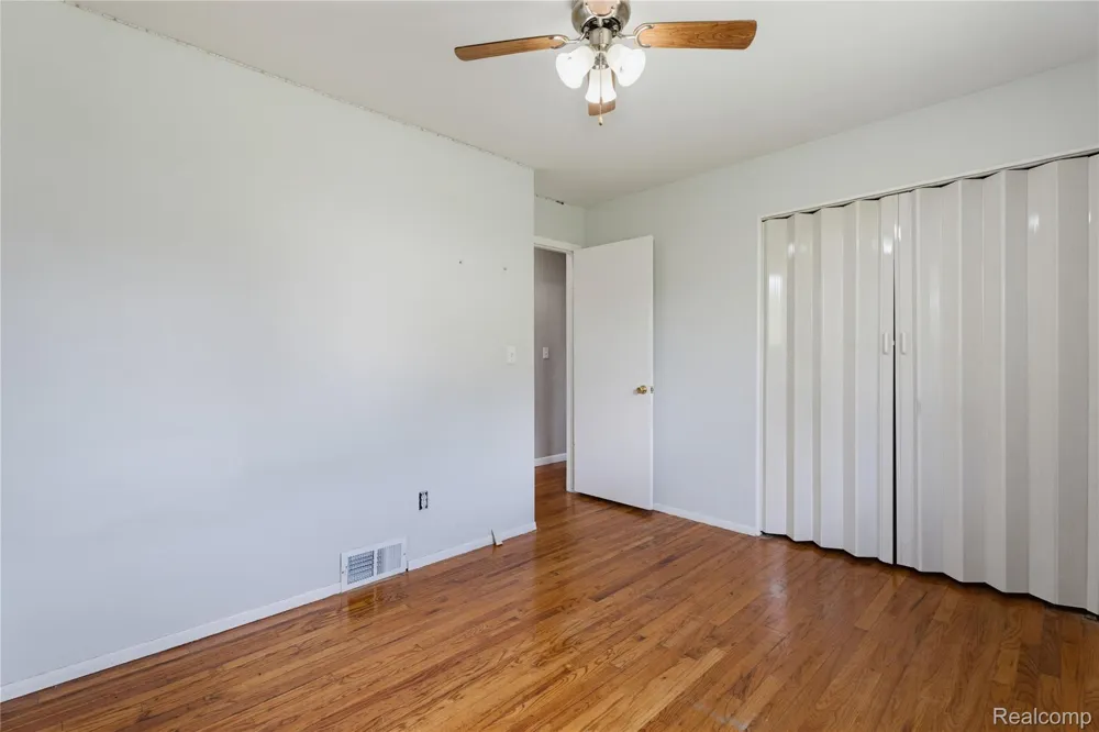 3173 Hedge Drive Sterling Heights City, MI 48310
