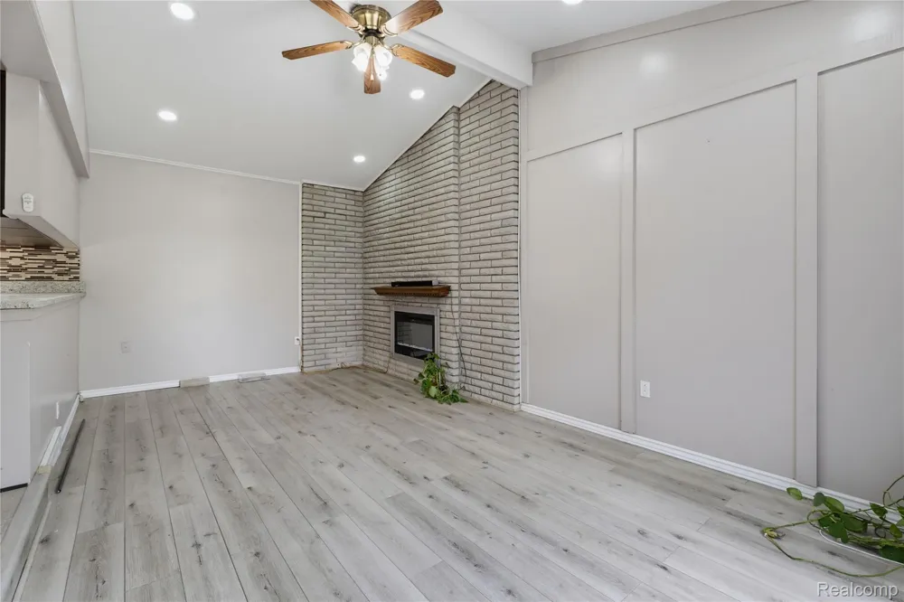 3173 Hedge Drive Sterling Heights City, MI 48310