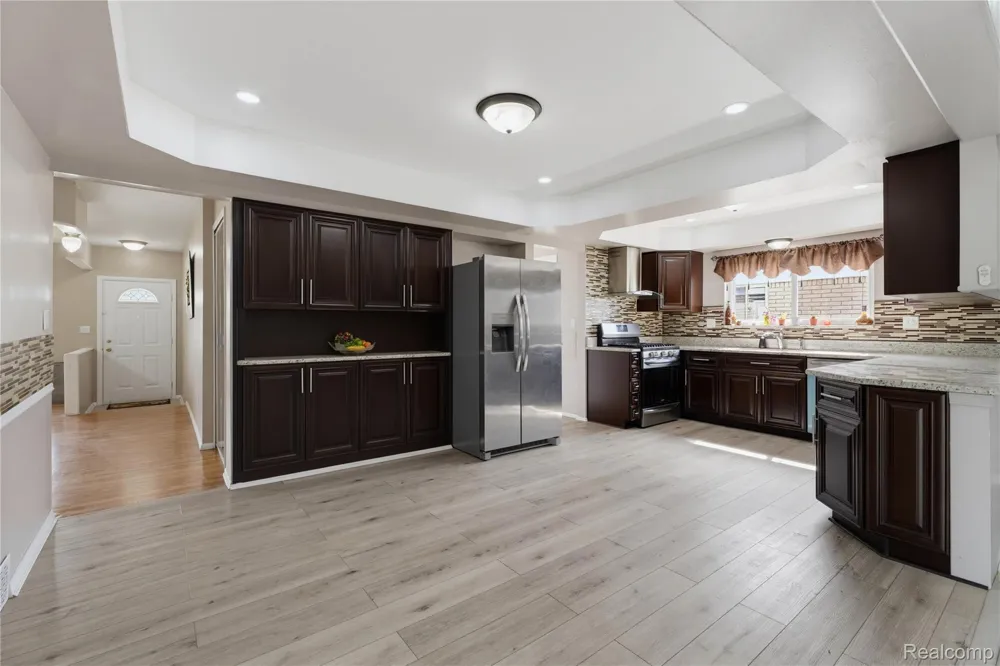 3173 Hedge Drive Sterling Heights City, MI 48310