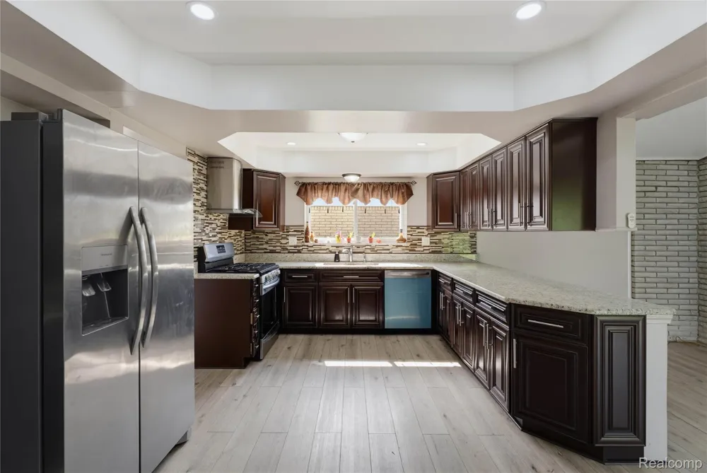3173 Hedge Drive Sterling Heights City, MI 48310