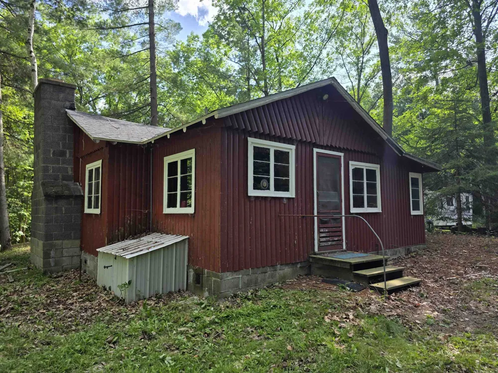 8152 Beech Street Plainfield Township, MI 48739