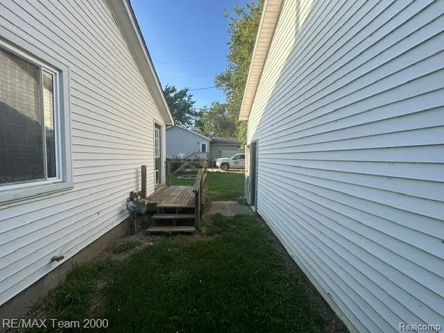 5601 Parkview Street Frenchtown Township, MI 48166