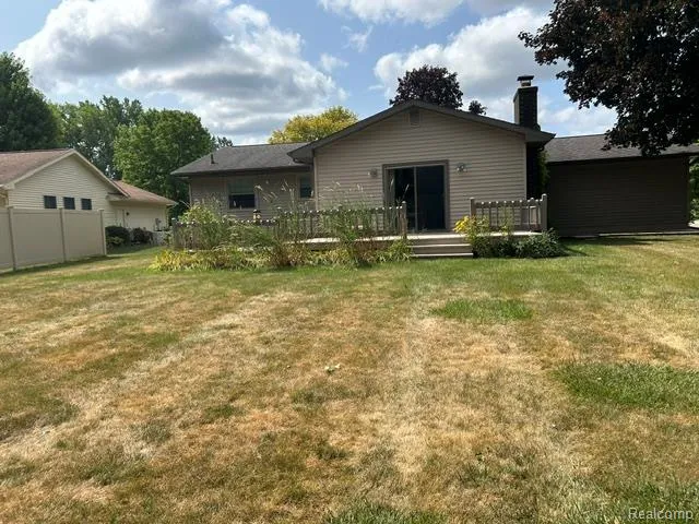 6220 Thorncliff Drive Mundy Township, MI 48473