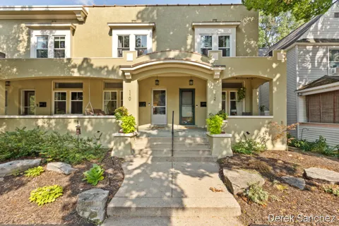 110 Fitzhugh Avenue SE