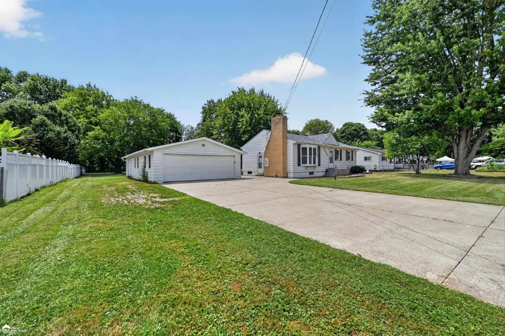 5286 Roberts Drive Genesee Charter Township, MI 48506
