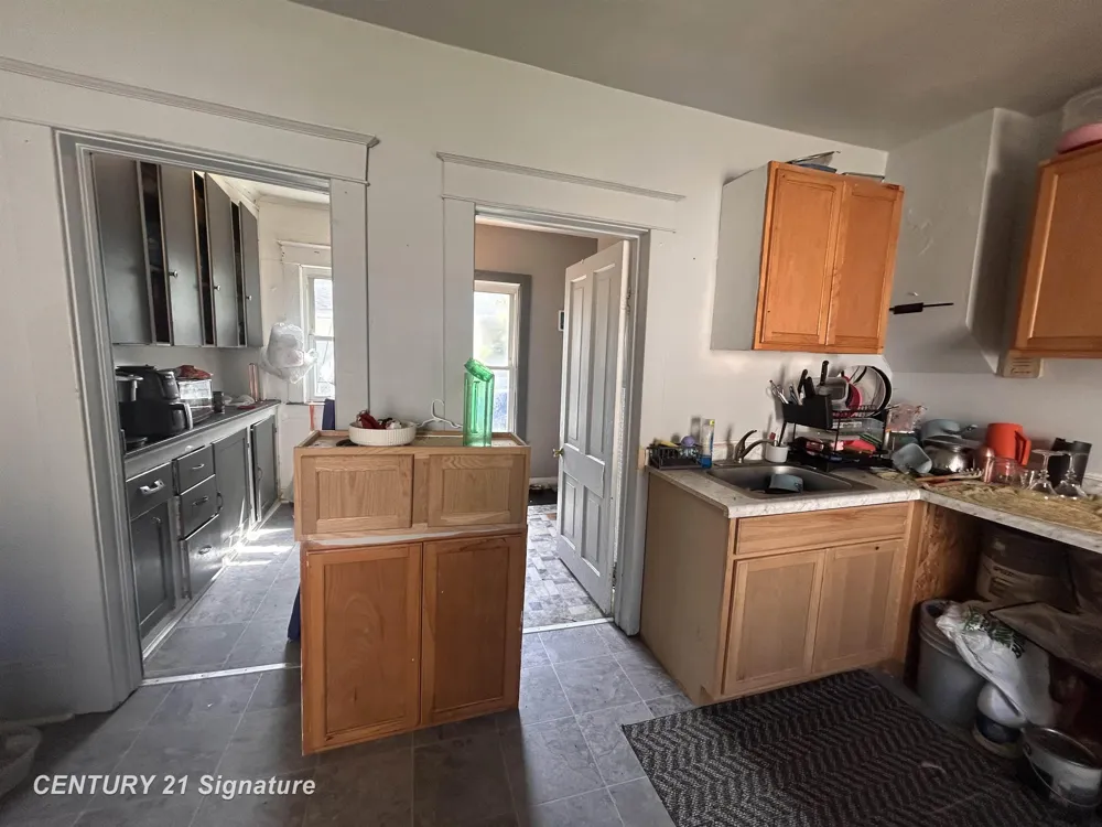 1539 Maine Street Saginaw City, MI 48602