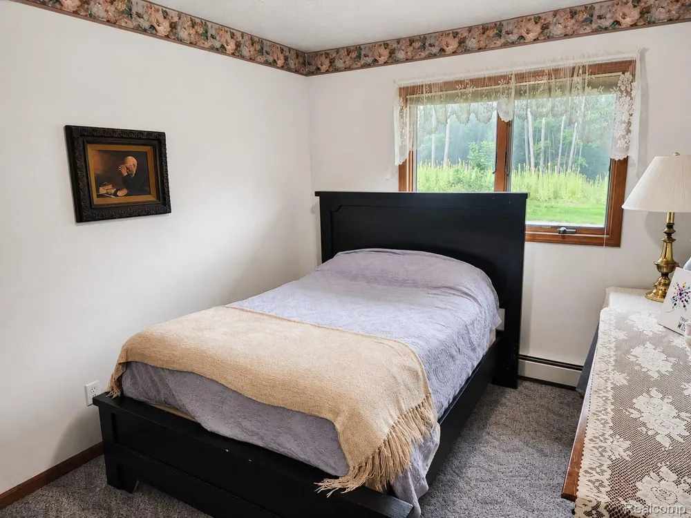 11183 Wolf Road Charlton Township, MI 49751