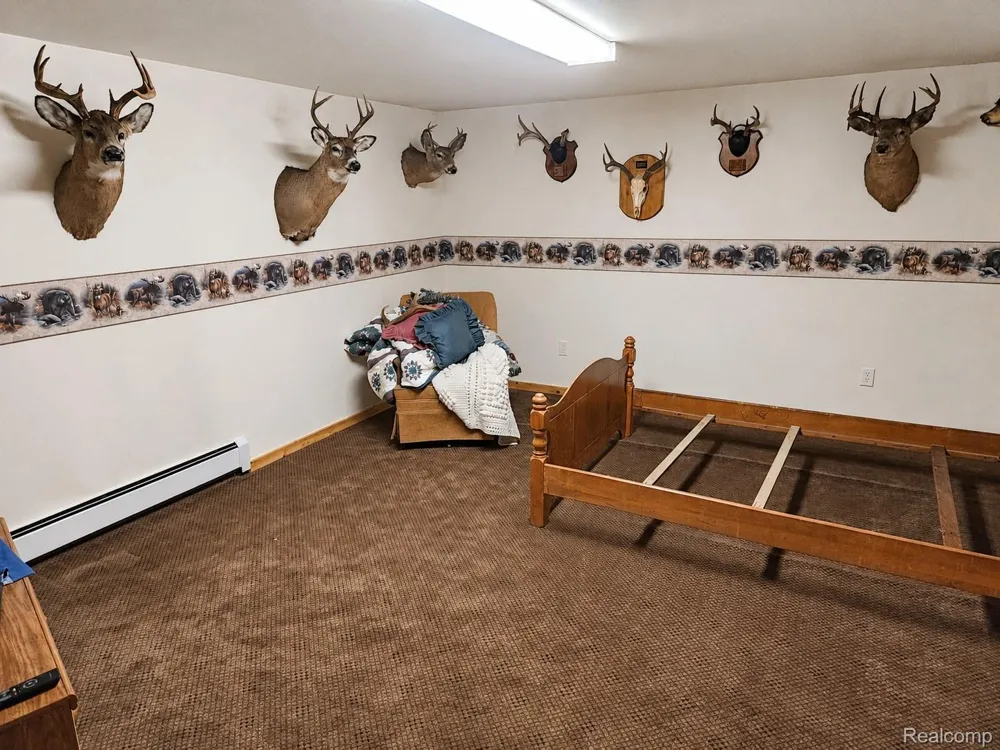 11183 Wolf Road Charlton Township, MI 49751