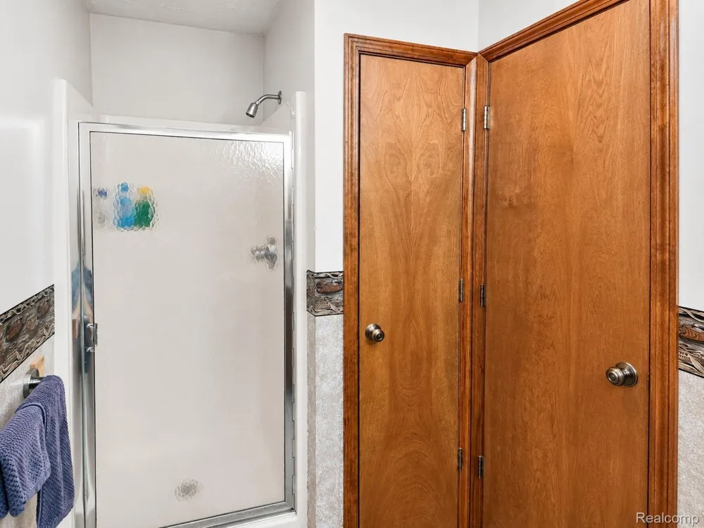 11183 Wolf Road Charlton Township, MI 49751