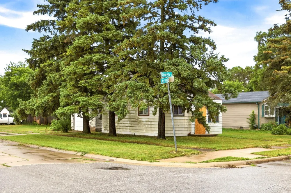 3102 Owen Street Saginaw City, MI 48601