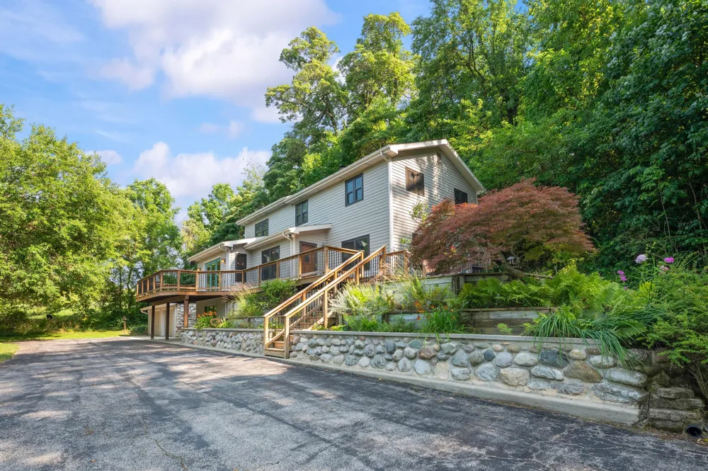 500 Tuttle Road Baroda Township, MI 49101