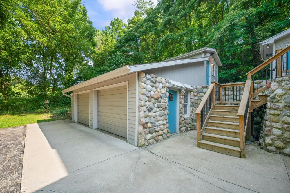 500 Tuttle Road Baroda Township, MI 49101