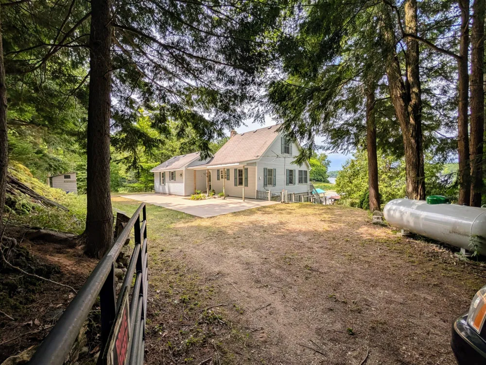 5993 Meyers Road Hamlin Township, MI 49431