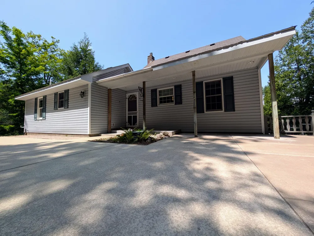 5993 Meyers Road Hamlin Township, MI 49431