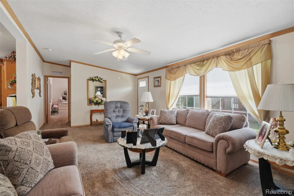 11784 Stoneridge Court Green Oak Township, MI 48178