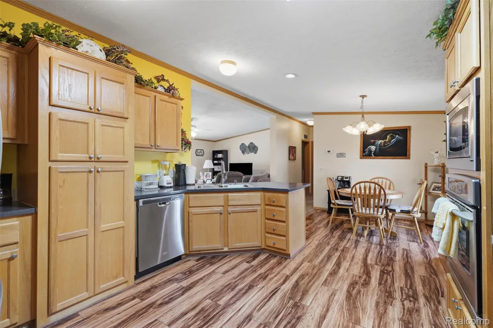 11784 Stoneridge Court Green Oak Township, MI 48178