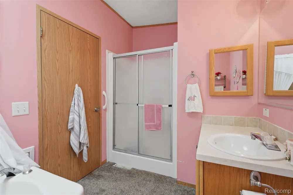 11784 Stoneridge Court Green Oak Township, MI 48178