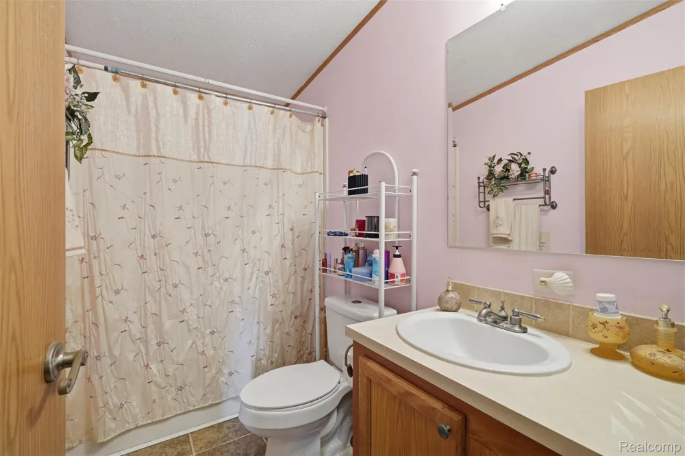 11784 Stoneridge Court Green Oak Township, MI 48178