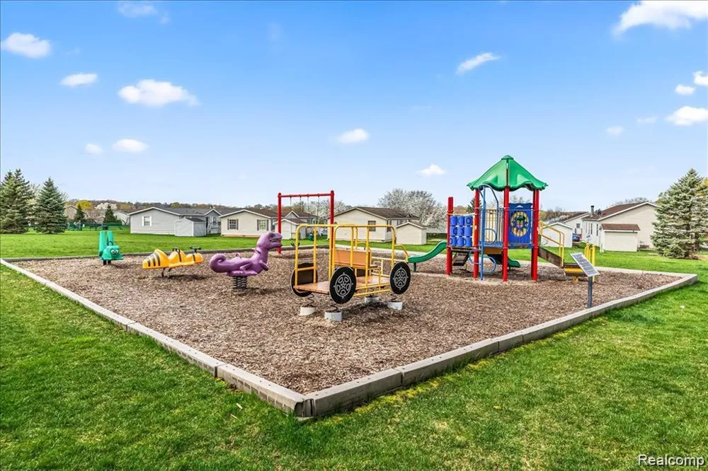 11784 Stoneridge Court Green Oak Township, MI 48178