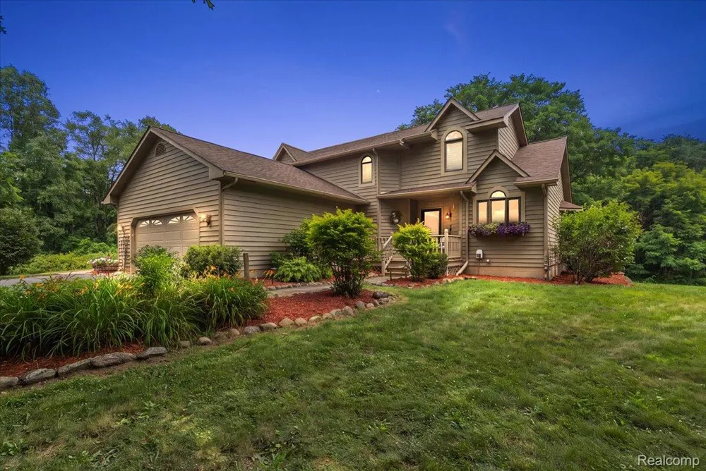 1650 Cobblestone Lane Oxford Charter Township, MI 48371