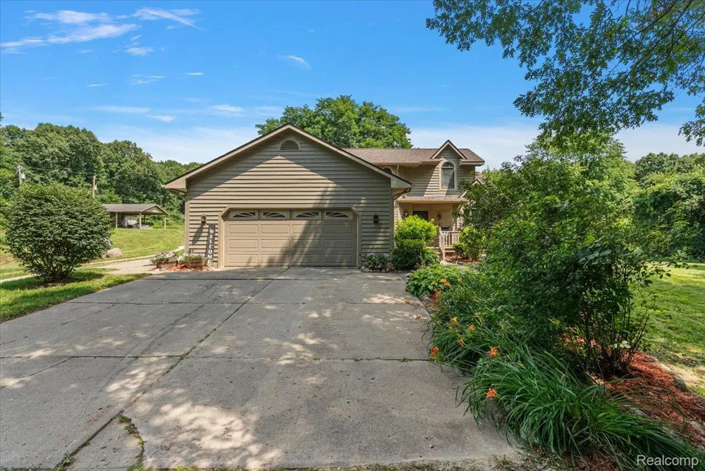 1650 Cobblestone Lane Oxford Charter Township, MI 48371