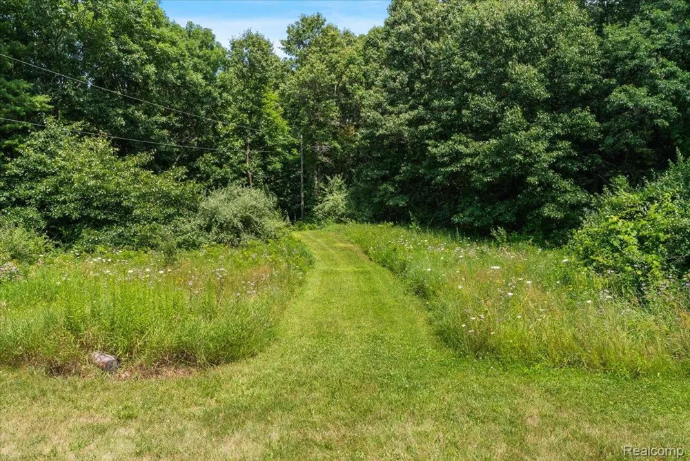 1650 Cobblestone Lane Oxford Charter Township, MI 48371