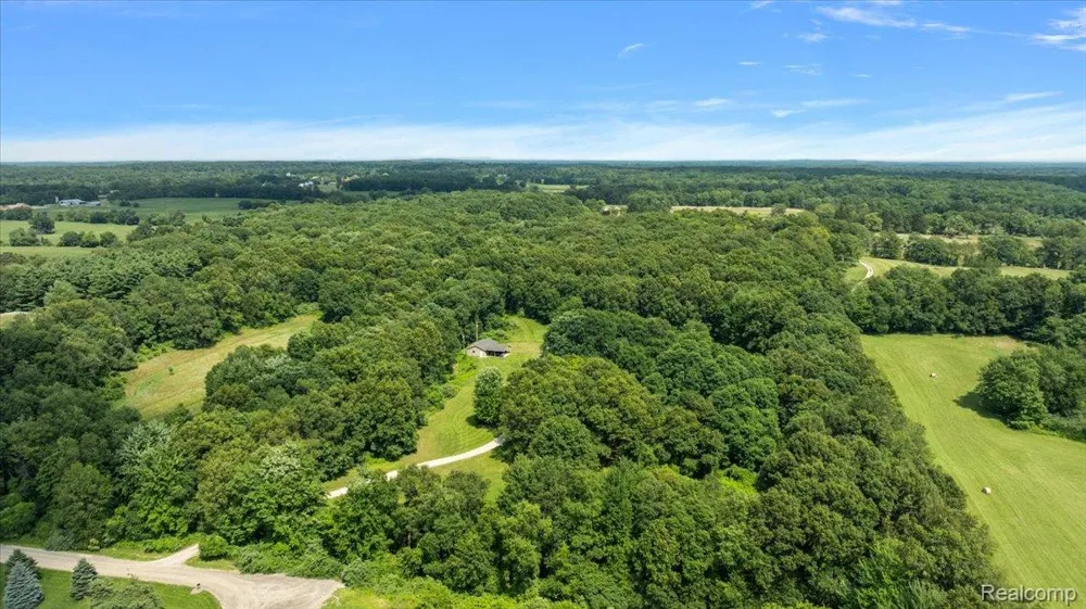 1650 Cobblestone Lane Oxford Charter Township, MI 48371